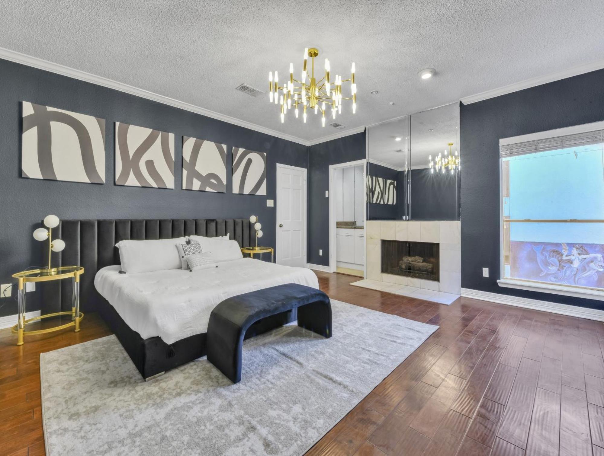 Holiday home Lux 4br W/ Hot Tub & Pool, 15 Min To Downtown *